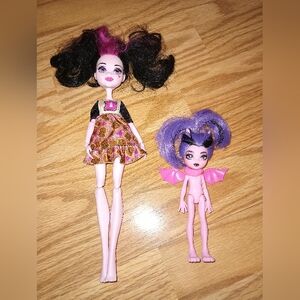 Monster High Draculaura & Little Sister Fangelica Dolls.